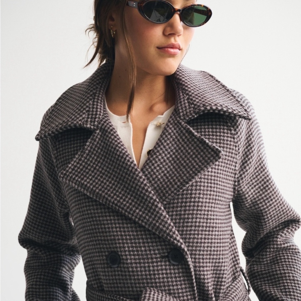 Abercrombie & Fitch Black and Gray Trench Coat